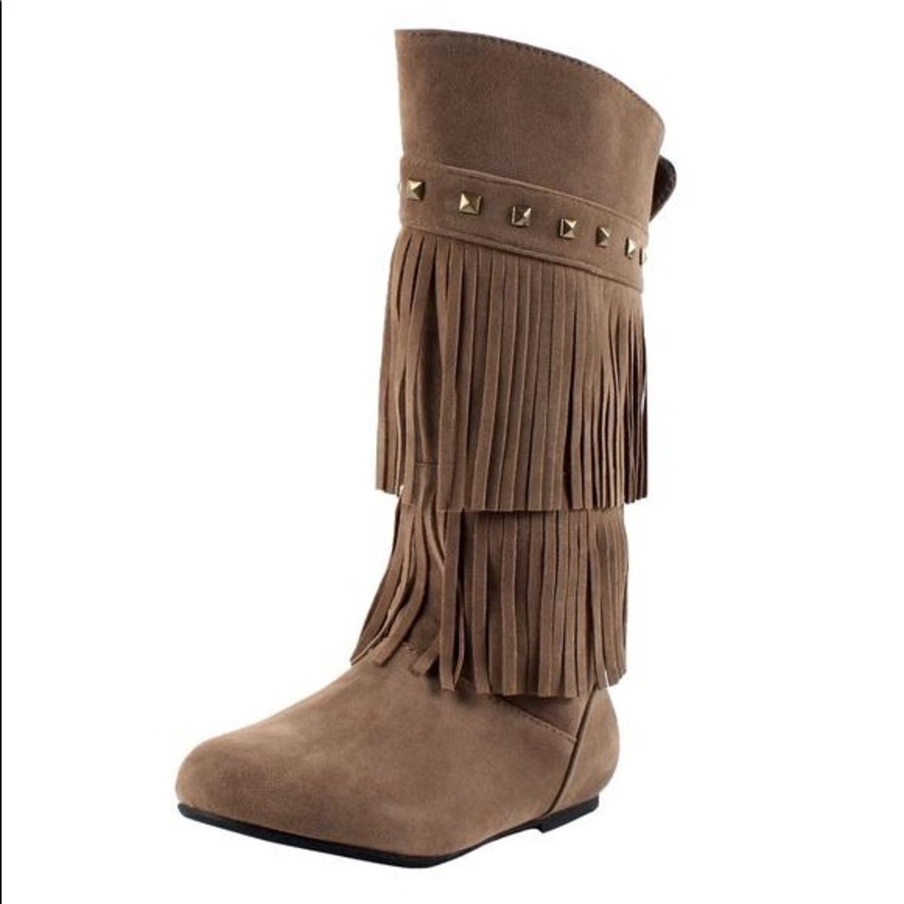 🆕✨ Studded Fringe Taupe Moccasin Boot